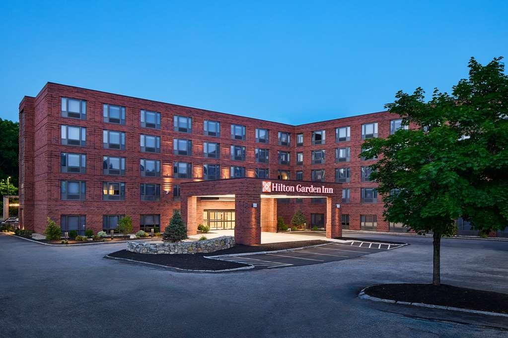 Hilton Garden Inn Tewksbury Andover Exterior photo